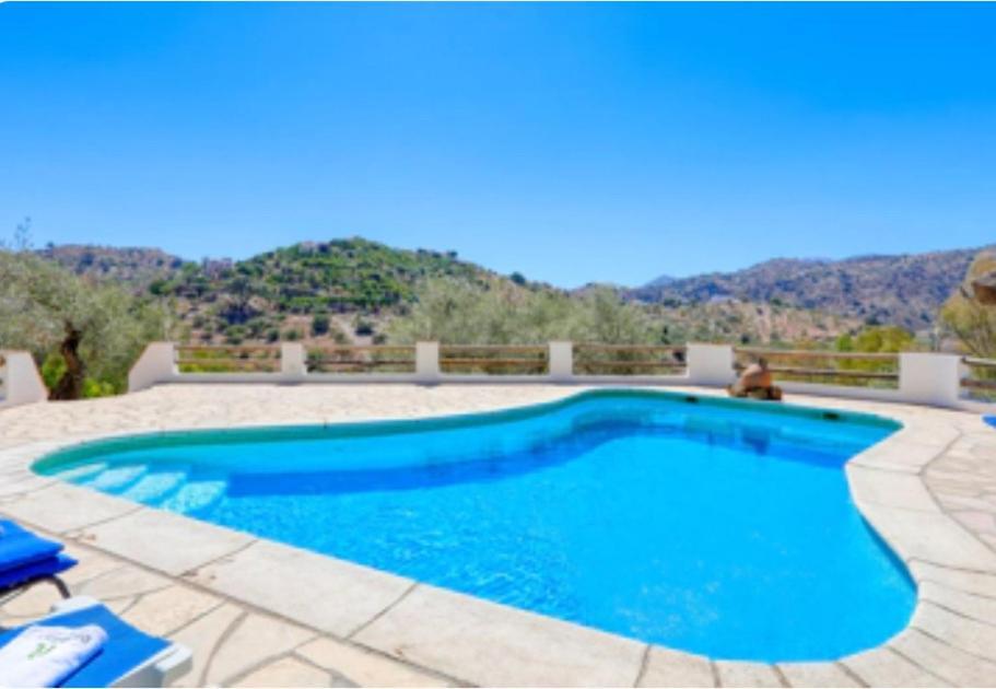 Cortijo Cuscurro Villa Ríogordo Exterior photo