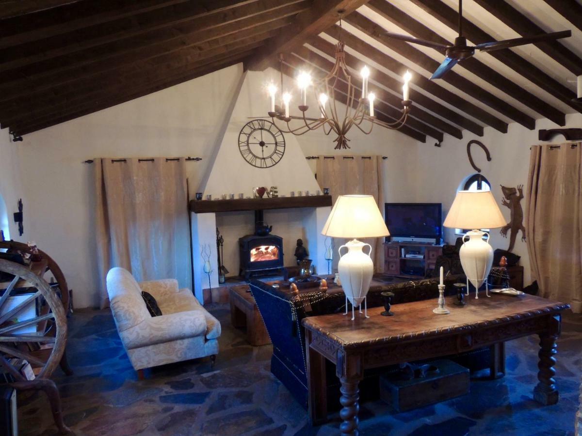 Cortijo Cuscurro Villa Ríogordo Exterior photo